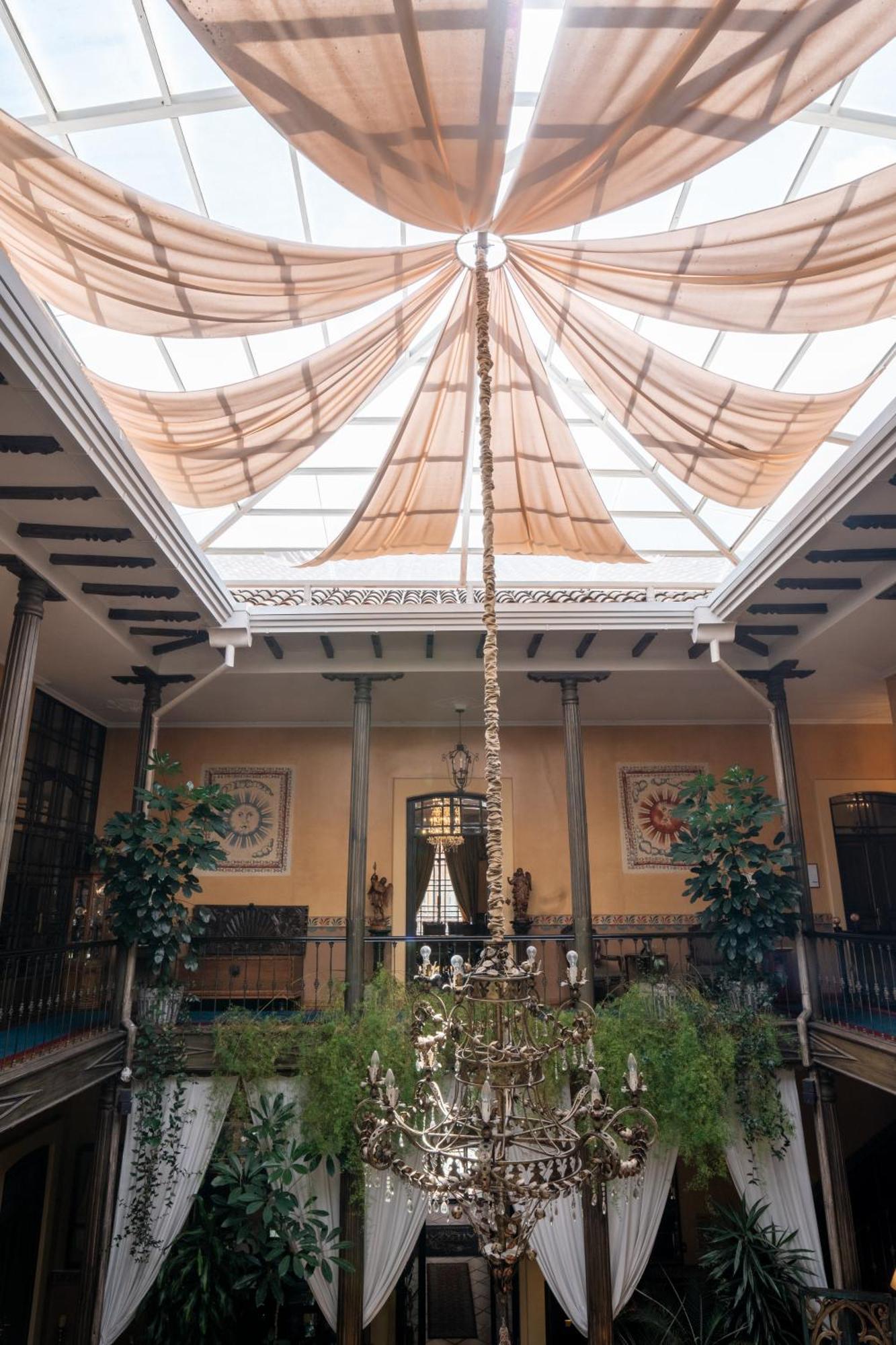 酒店 Alcazar