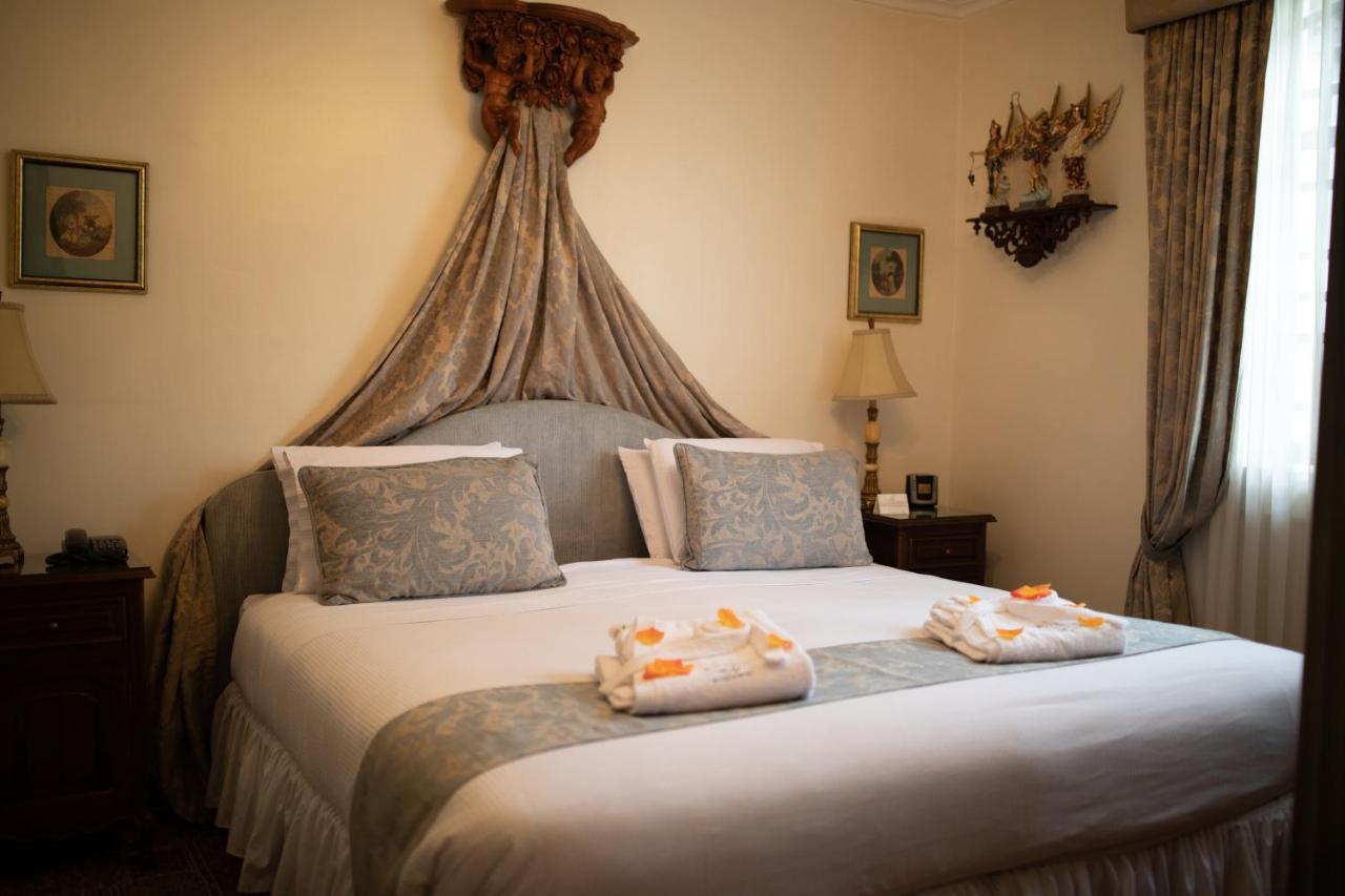 Mansion Alcazar Hotel 5*