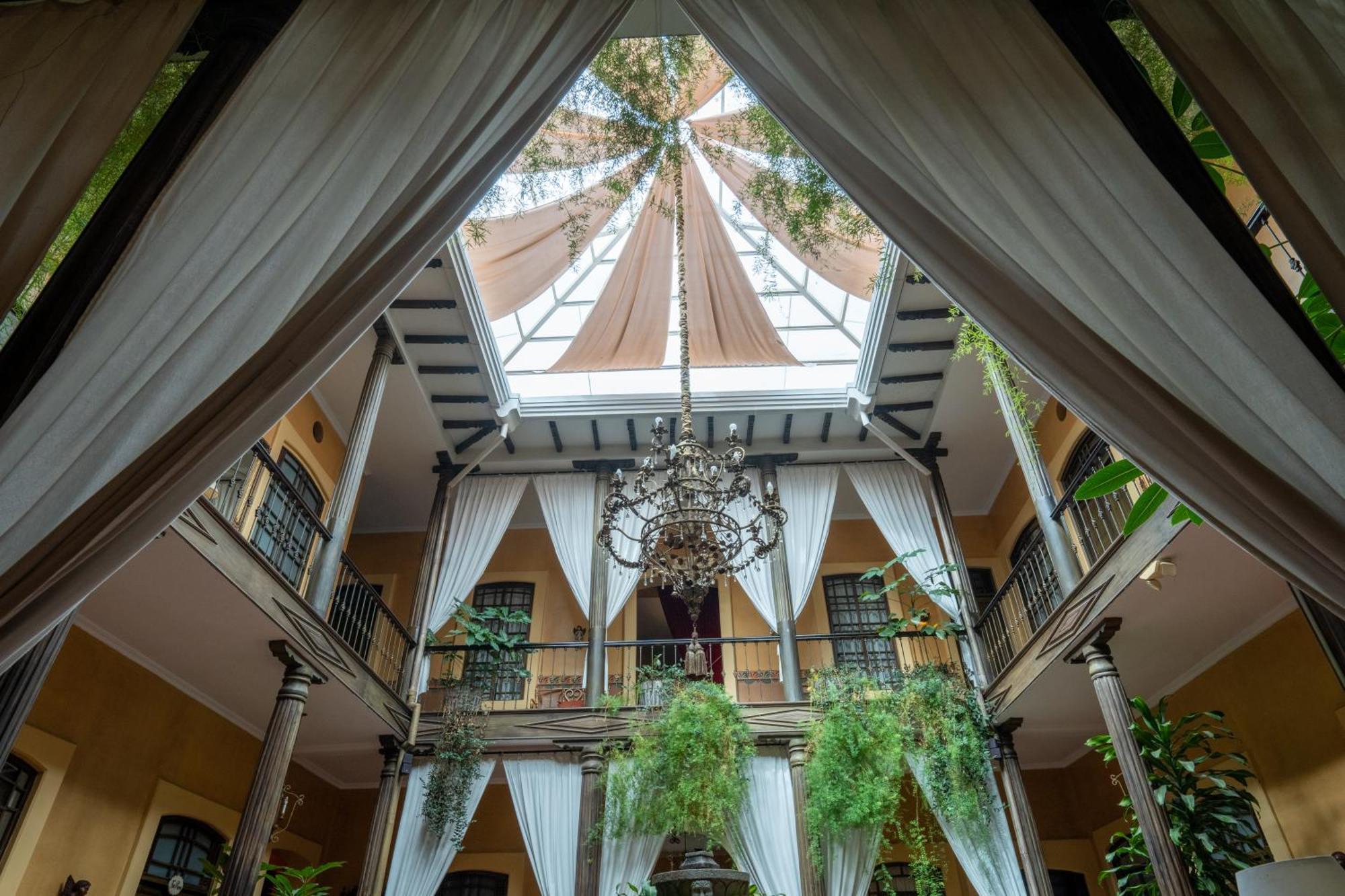 Mansion Alcazar