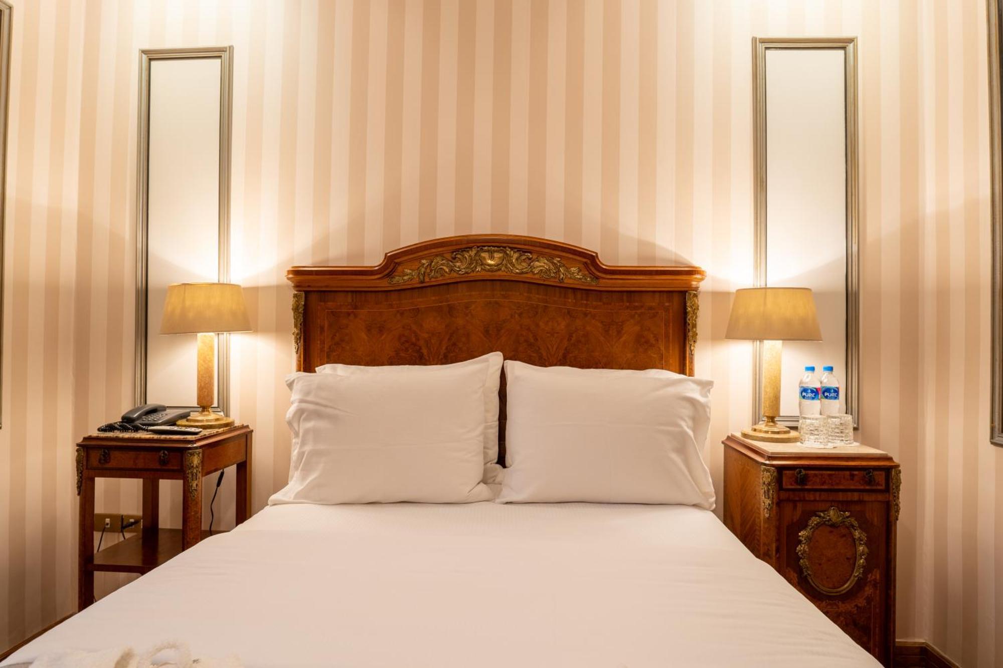 Mansion Alcazar Hotel 5*